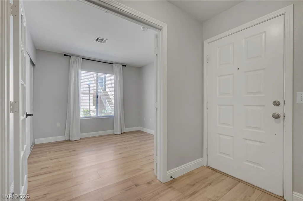 8452 Boseck, Las Vegas, NV 89145