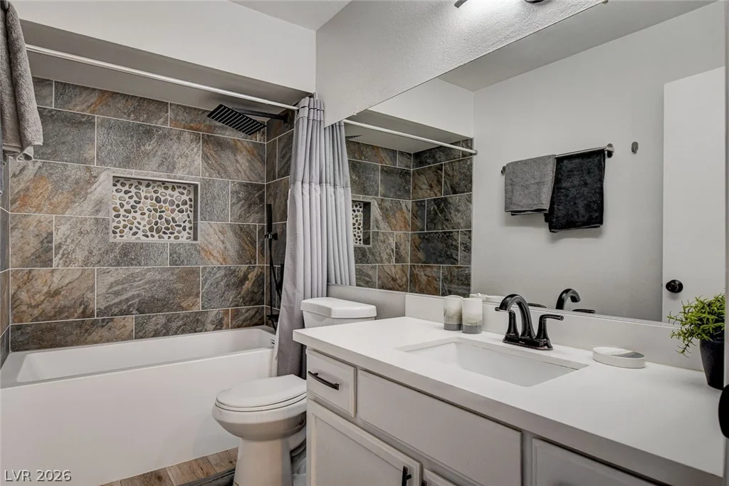 8626 Tiverton, Las Vegas, NV 89123