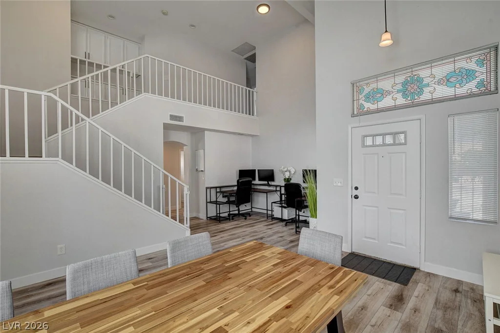 8626 Tiverton, Las Vegas, NV 89123