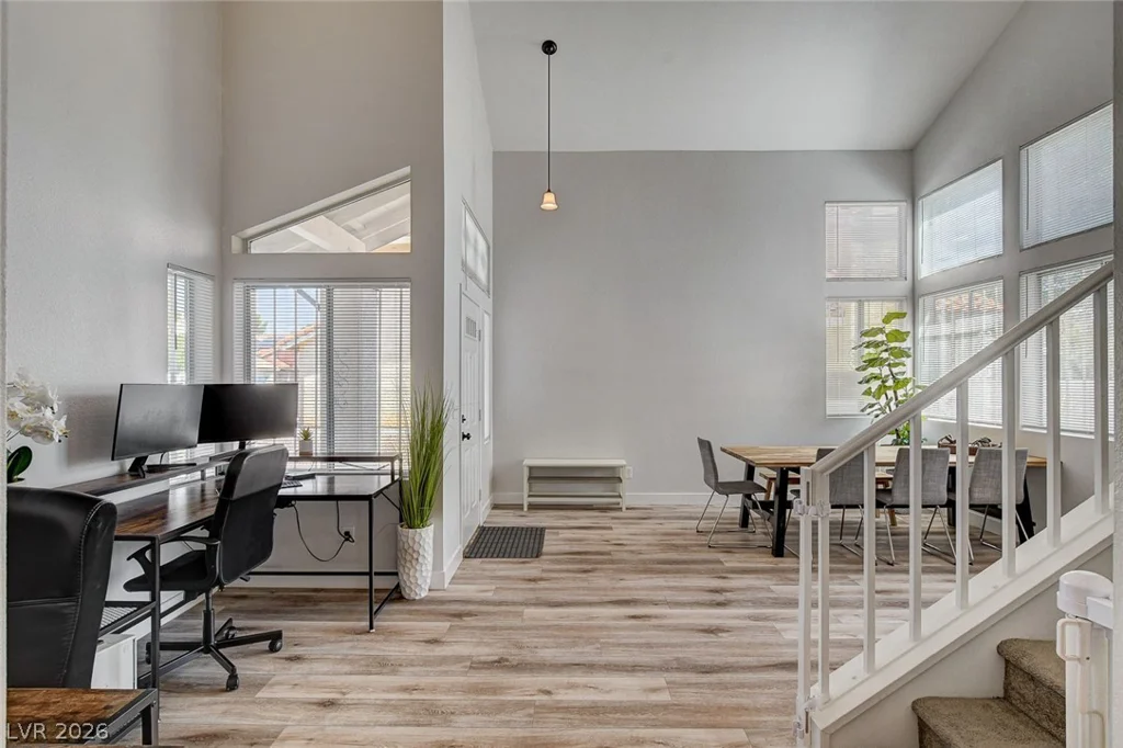 8626 Tiverton, Las Vegas, NV 89123