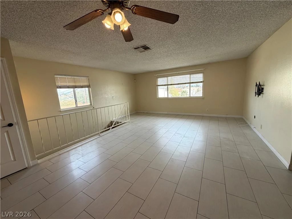4734 Roberta, Las Vegas, NV 89119
