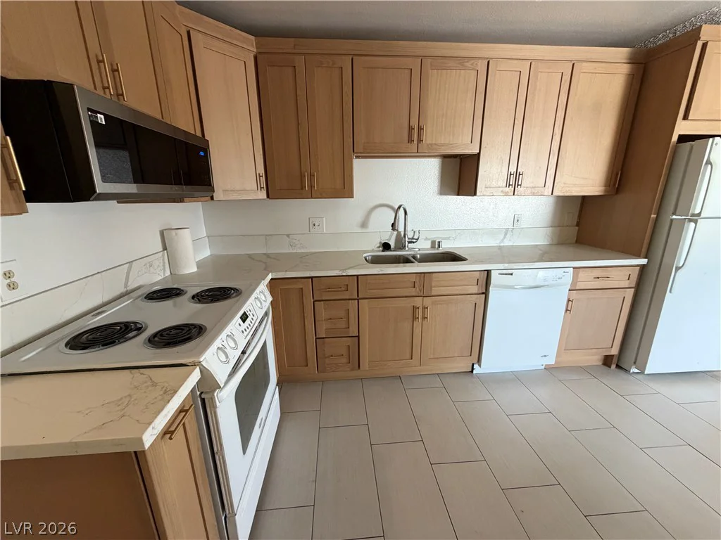4734 Roberta, Las Vegas, NV 89119