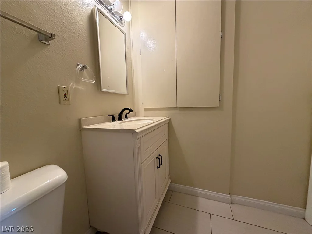 4734 Roberta, Las Vegas, NV 89119