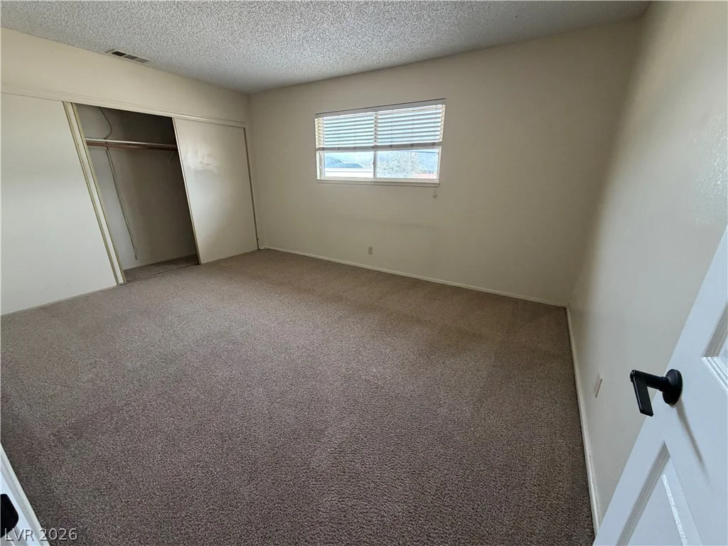 4734 Roberta, Las Vegas, NV 89119