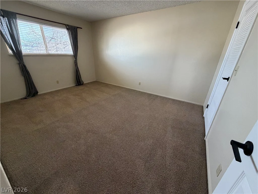 4734 Roberta, Las Vegas, NV 89119
