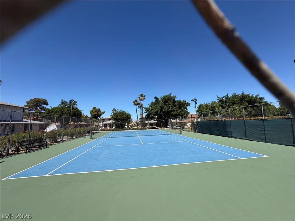 4734 Roberta, Las Vegas, NV 89119