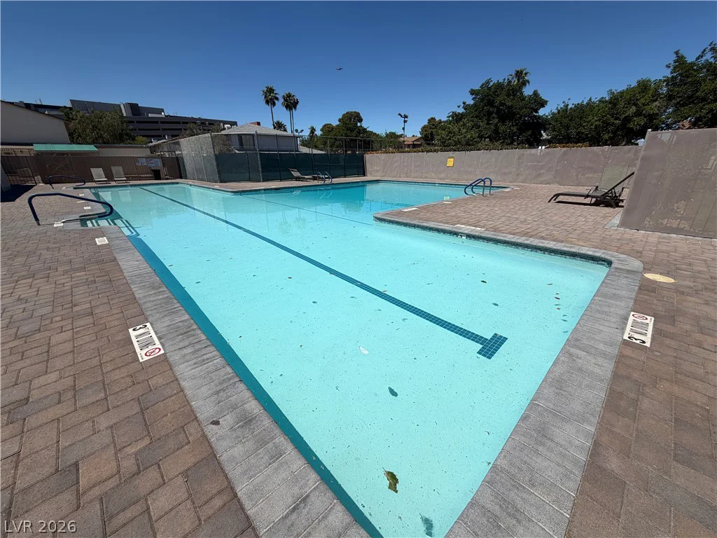 4734 Roberta, Las Vegas, NV 89119