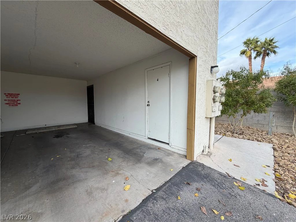 4734 Roberta, Las Vegas, NV 89119
