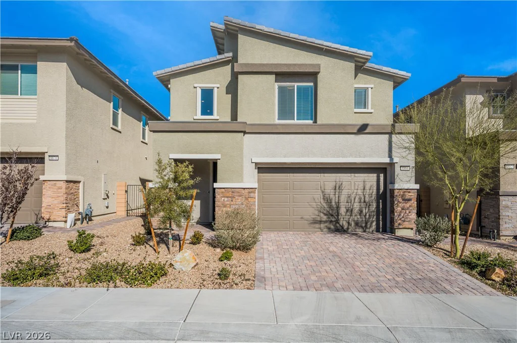 8866 Mountain Lion, Las Vegas, NV 89166