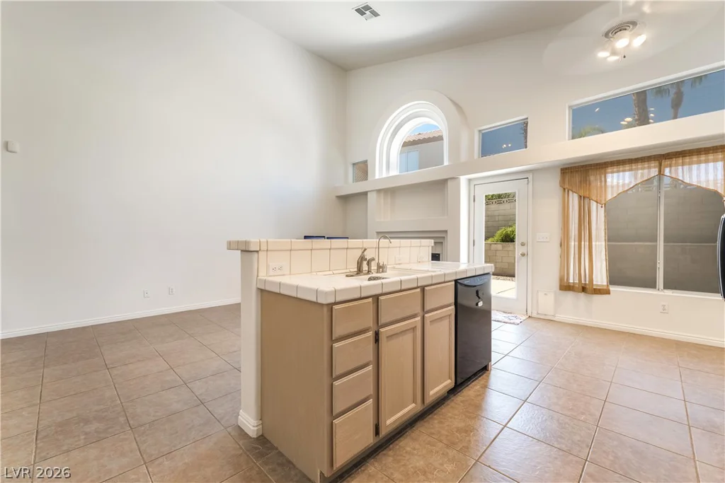 2105 Club Meadows, Henderson, NV 89074