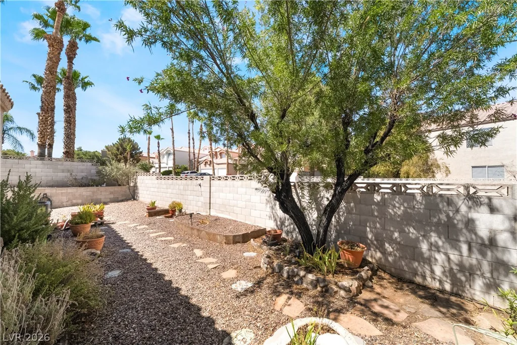 2105 Club Meadows, Henderson, NV 89074