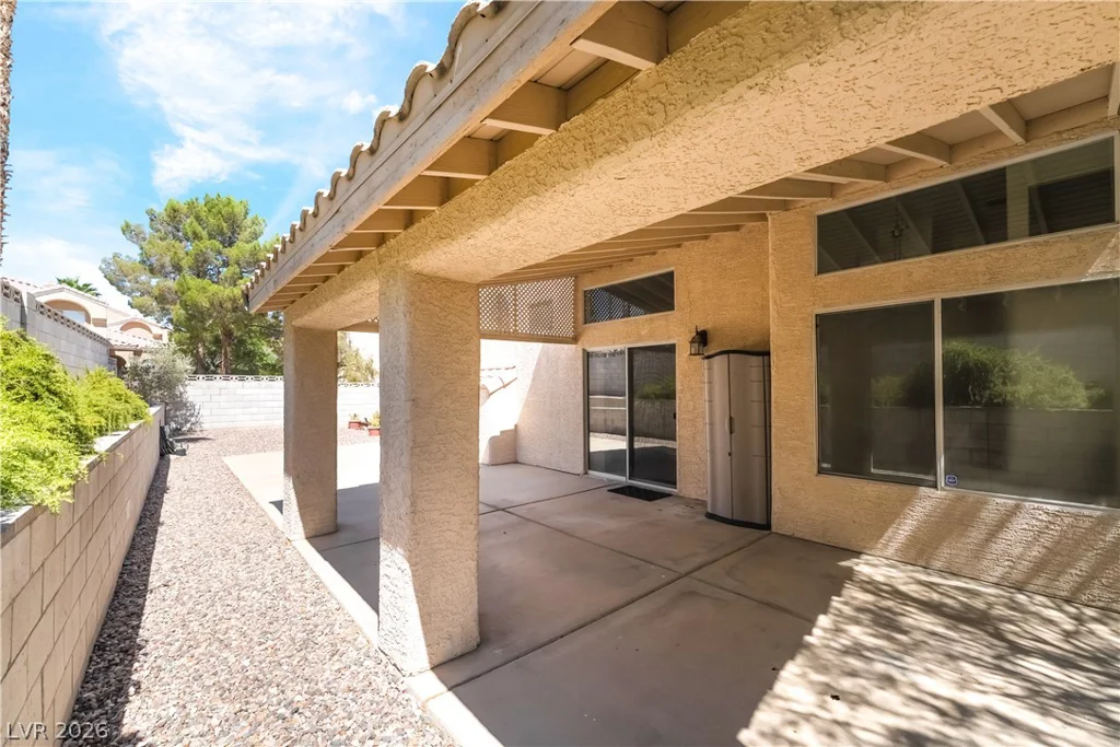2105 Club Meadows, Henderson, NV 89074