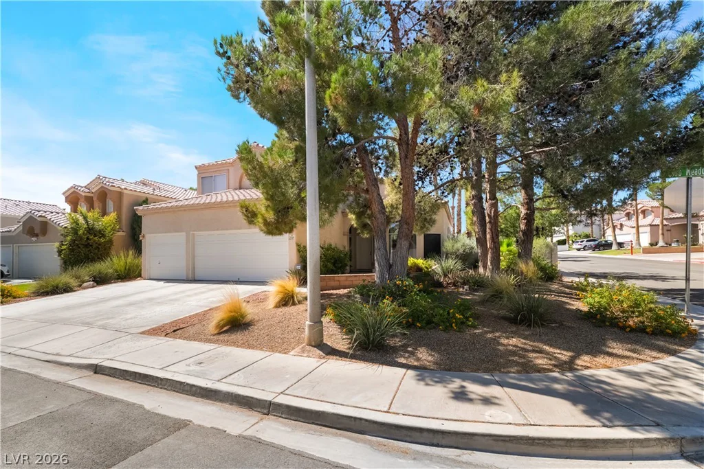 2105 Club Meadows, Henderson, NV 89074