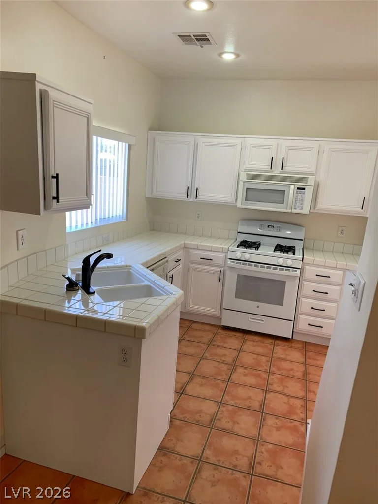 1240 Emerald Crest, Henderson, NV 89052