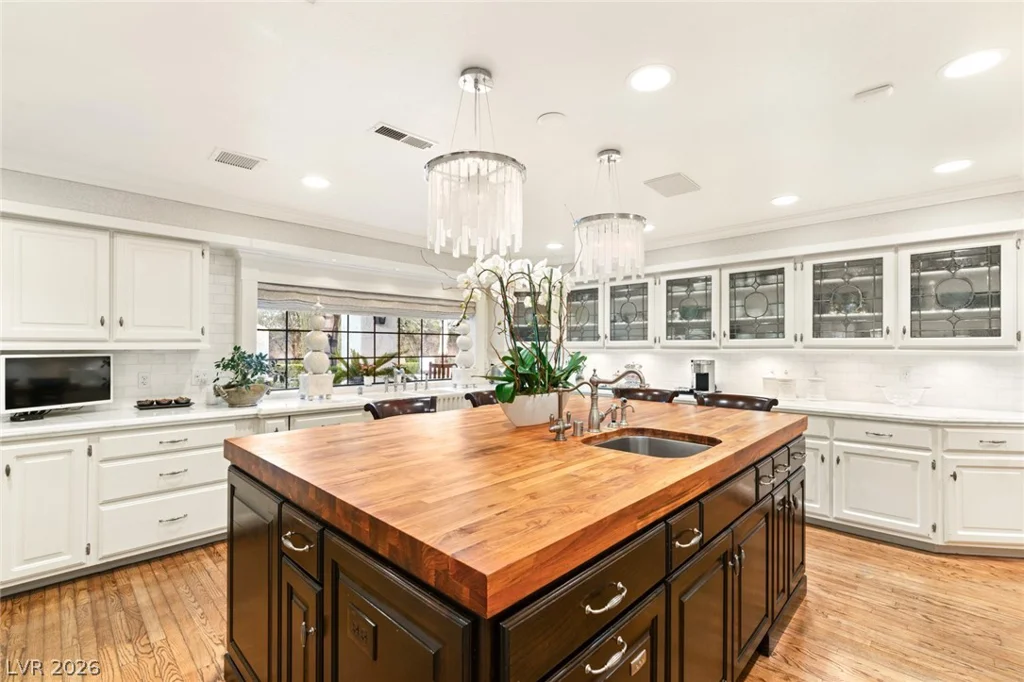 3074 Monte Rosa, Las Vegas, NV 89120