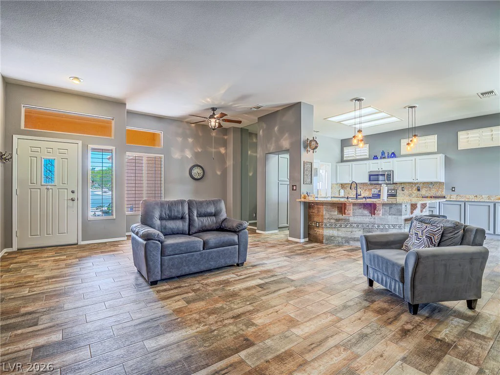 3112 Haddon, Las Vegas, NV 89134