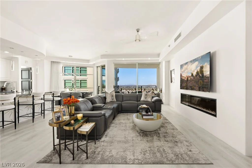 9103 Alta, Las Vegas, NV 89145