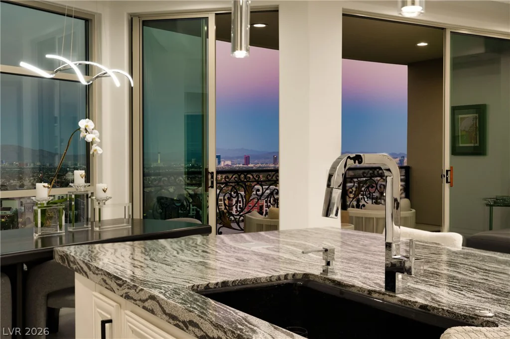 9103 Alta, Las Vegas, NV 89145