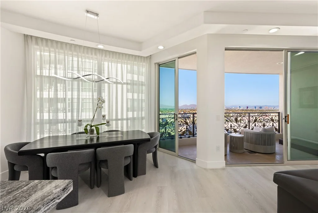 9103 Alta, Las Vegas, NV 89145