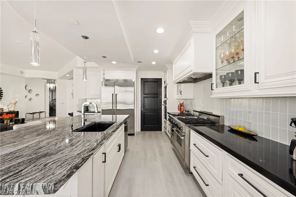 9103 Alta, Las Vegas, NV 89145