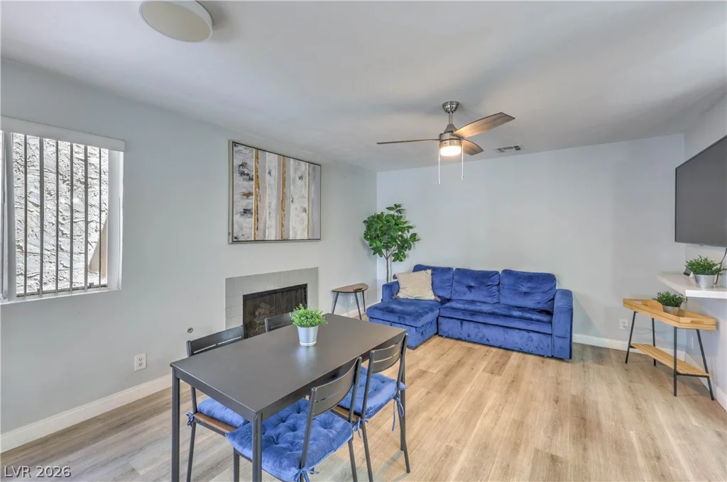 5045 Spencer, Las Vegas, NV 89119