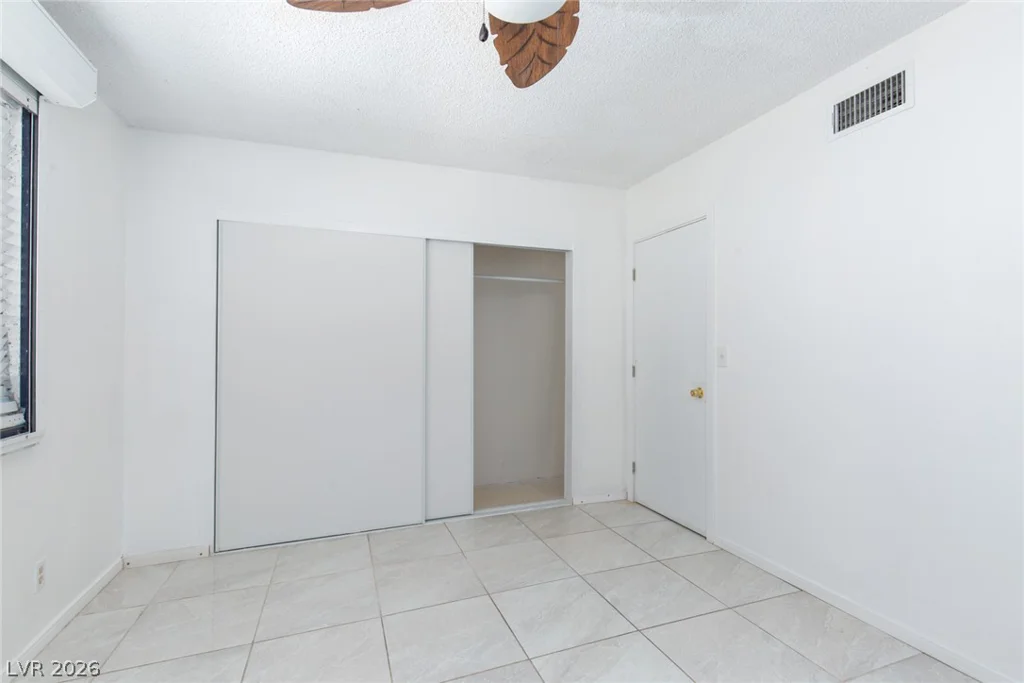 3525 Victory, Las Vegas, NV 89121