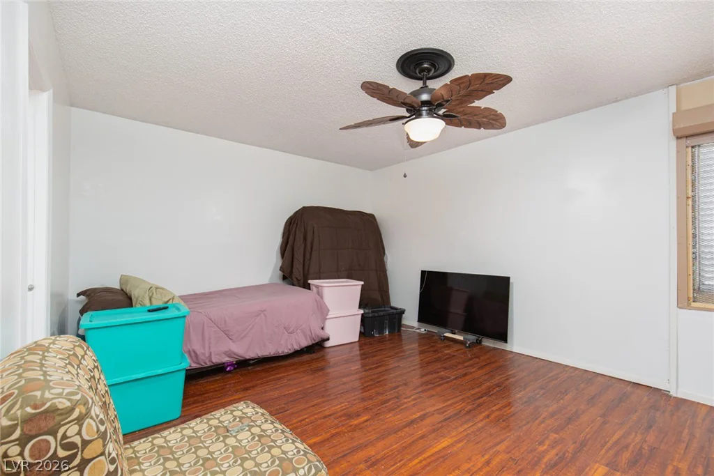 3525 Victory, Las Vegas, NV 89121