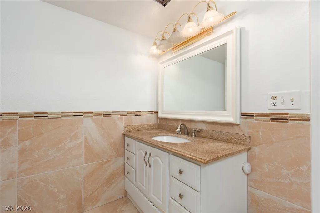 3525 Victory, Las Vegas, NV 89121