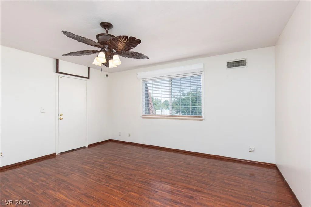 3525 Victory, Las Vegas, NV 89121