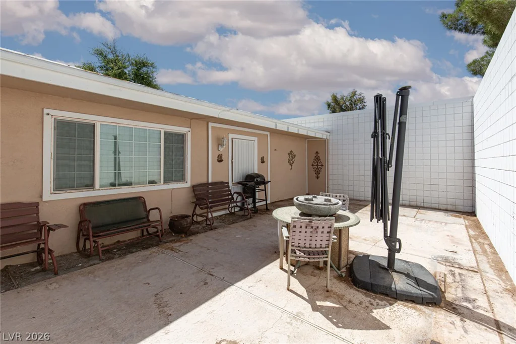 3525 Victory, Las Vegas, NV 89121