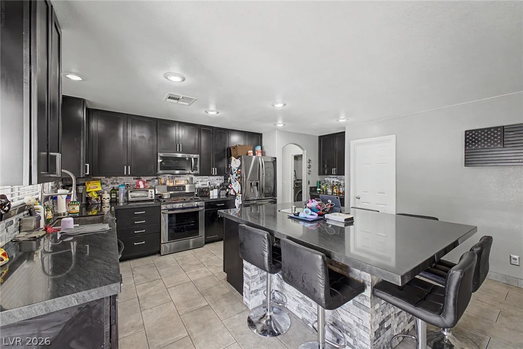 8633 Vivid Violet, Las Vegas, NV 89143