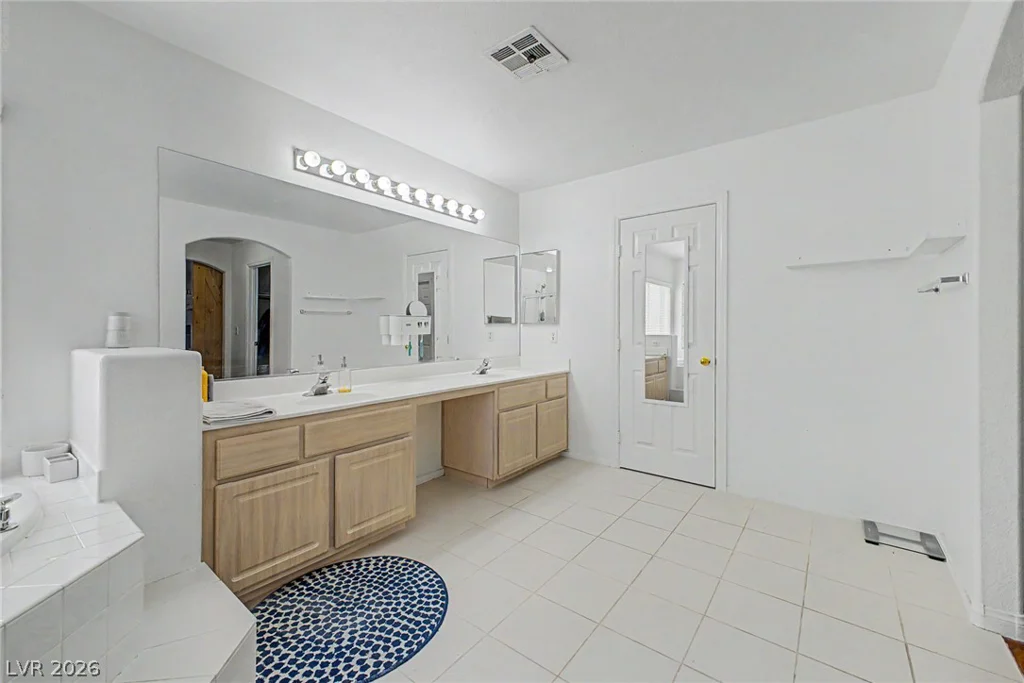 8633 Vivid Violet, Las Vegas, NV 89143