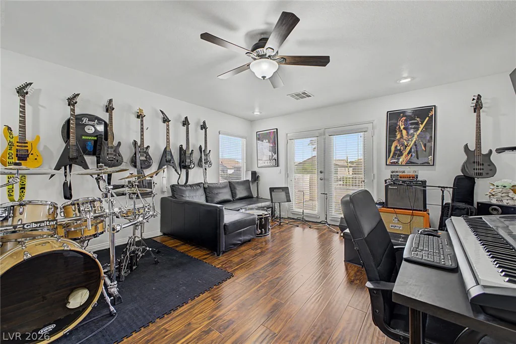 8633 Vivid Violet, Las Vegas, NV 89143