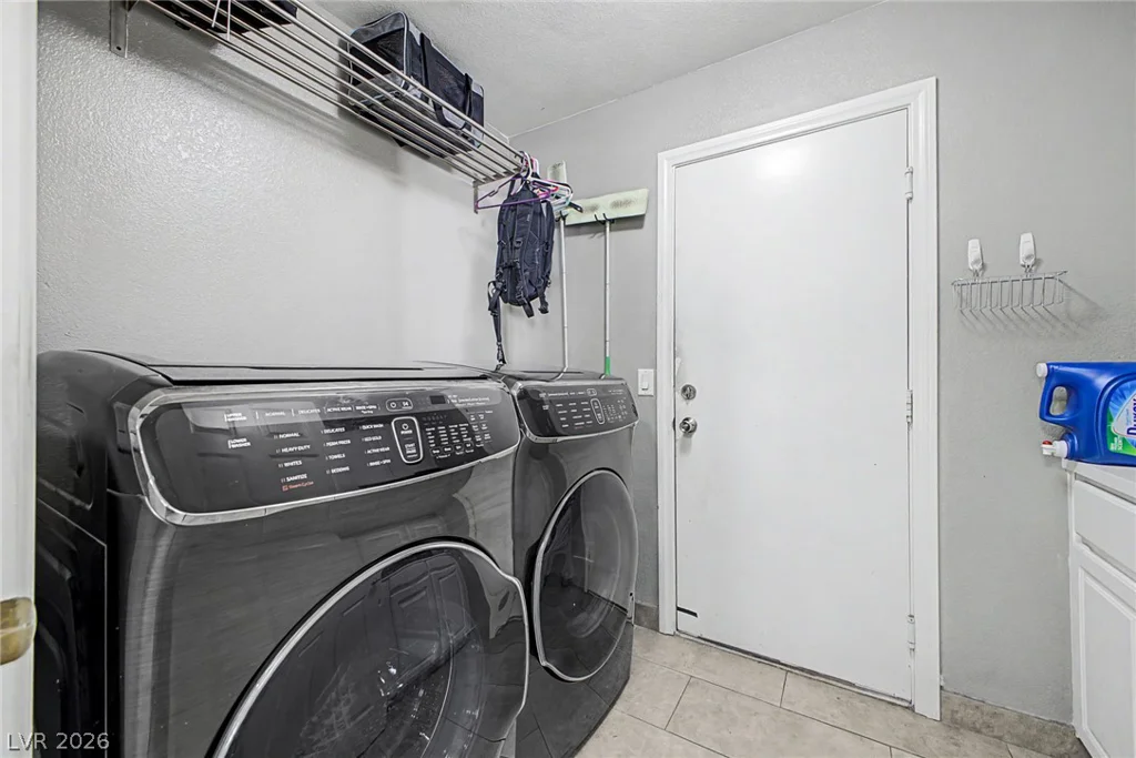 8633 Vivid Violet, Las Vegas, NV 89143