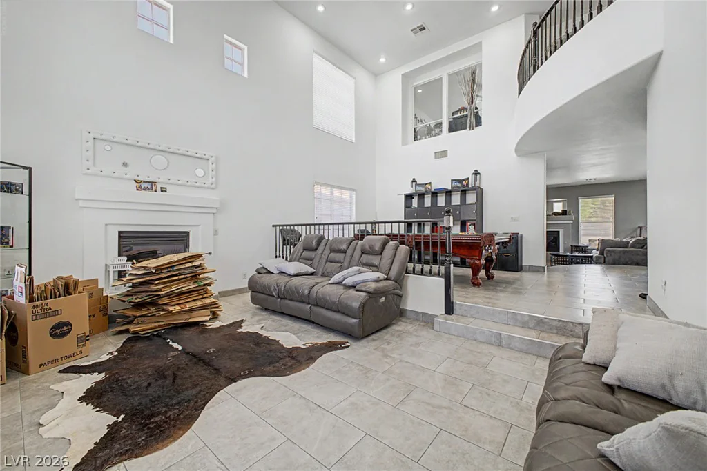 8633 Vivid Violet, Las Vegas, NV 89143