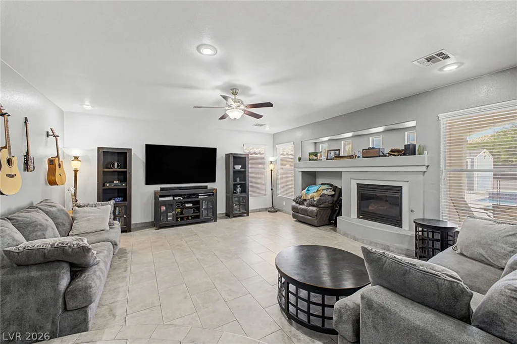 8633 Vivid Violet, Las Vegas, NV 89143