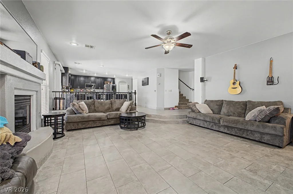 8633 Vivid Violet, Las Vegas, NV 89143