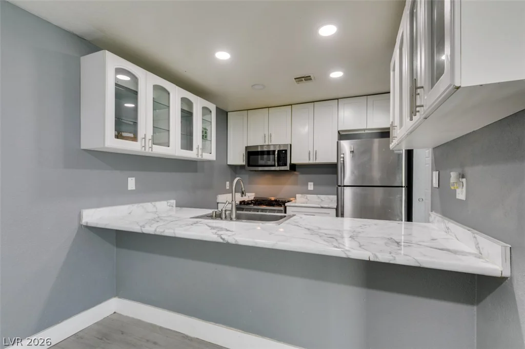 4562 Via San Rafael, Las Vegas, NV 89103
