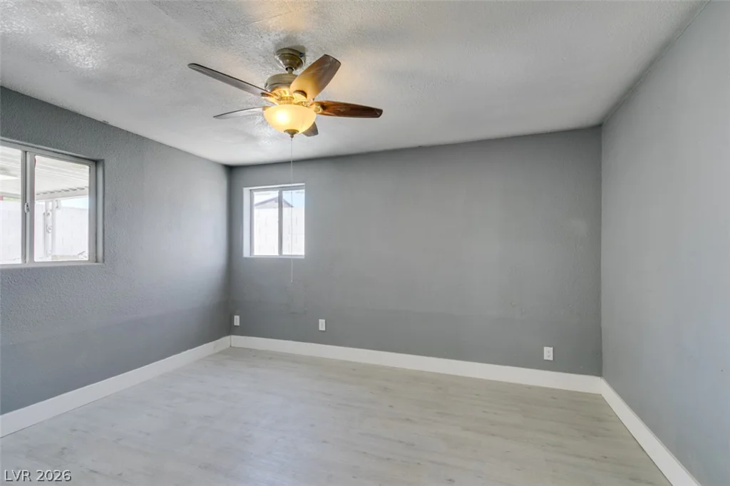 4562 Via San Rafael, Las Vegas, NV 89103