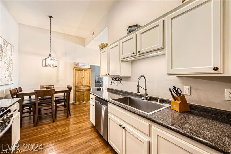 8985 Durango, Las Vegas, NV 89113