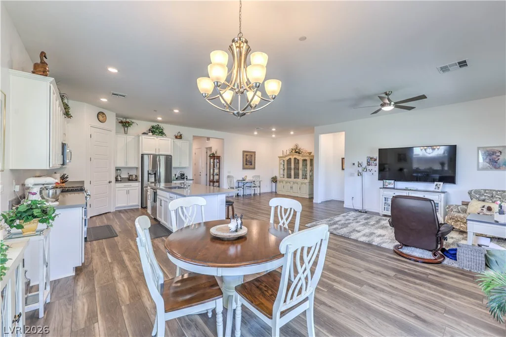 469 Sunland Springs, Henderson, NV 89011