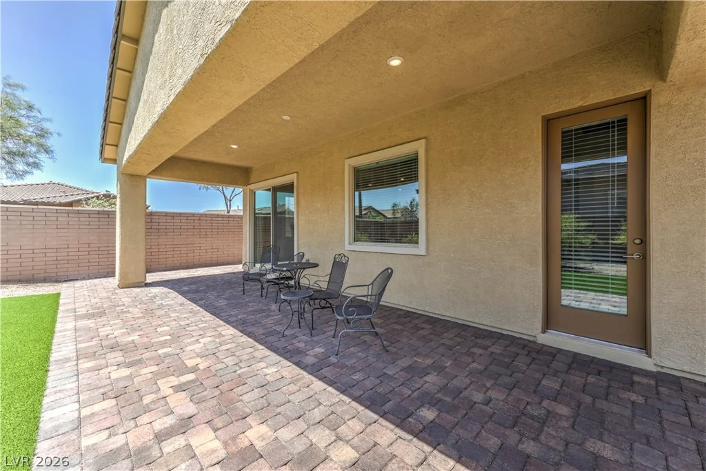 469 Sunland Springs, Henderson, NV 89011