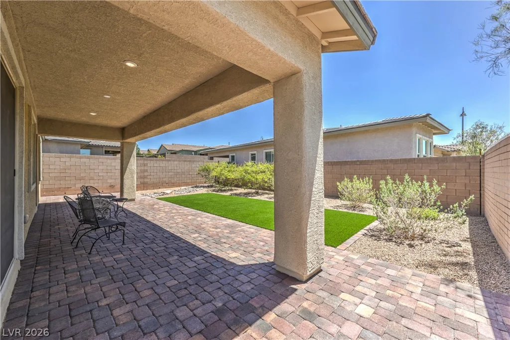 469 Sunland Springs, Henderson, NV 89011