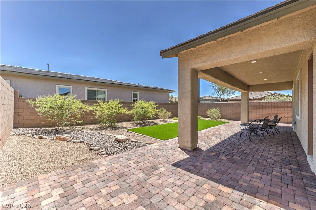 469 Sunland Springs, Henderson, NV 89011