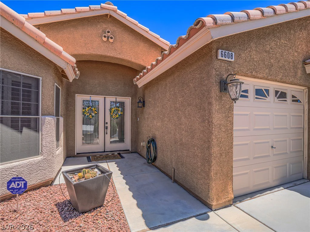 6608 Ruddock, North Las Vegas, NV 89084