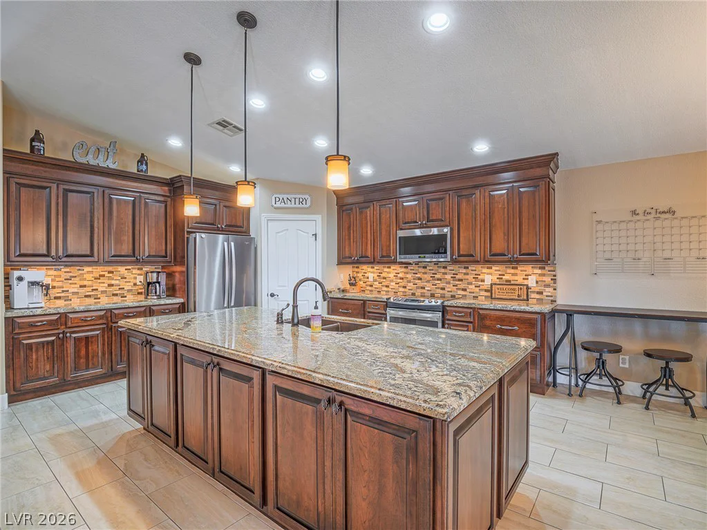 6608 Ruddock, North Las Vegas, NV 89084