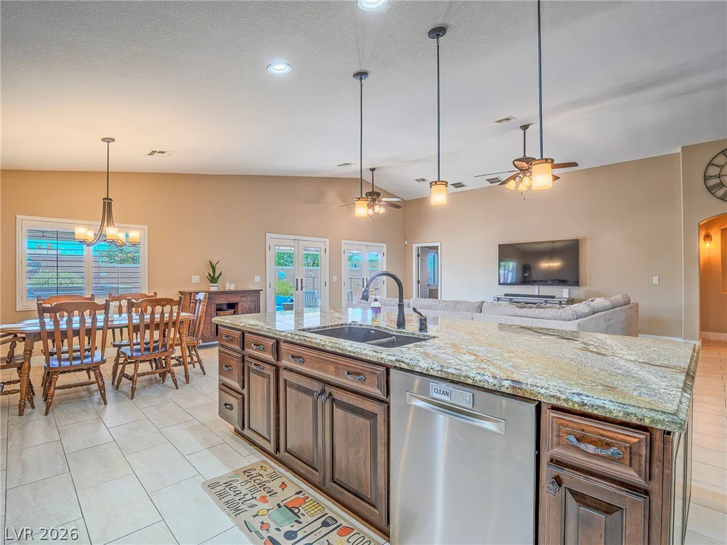 6608 Ruddock, North Las Vegas, NV 89084