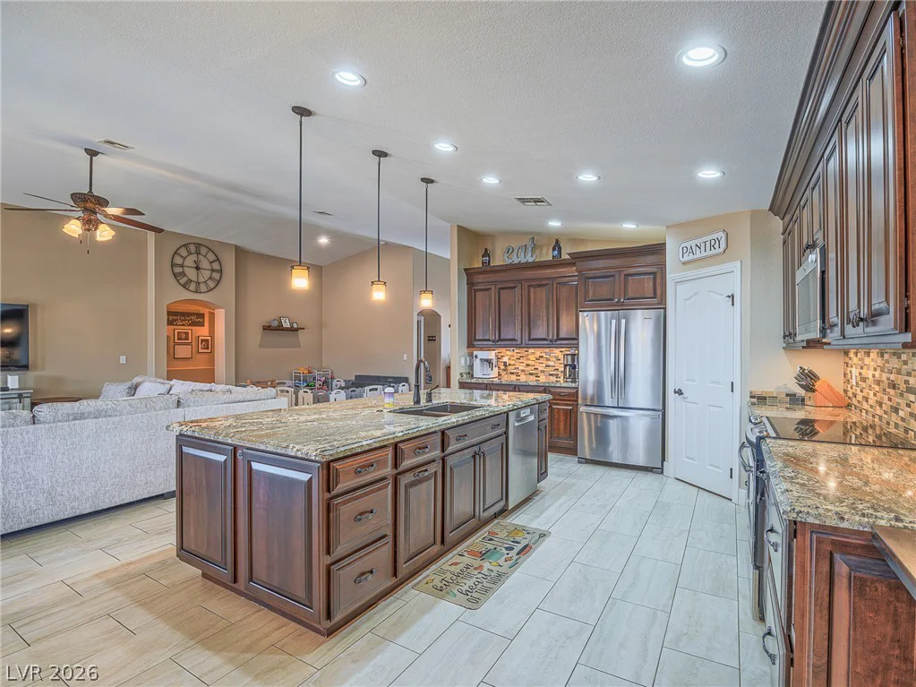 6608 Ruddock, North Las Vegas, NV 89084