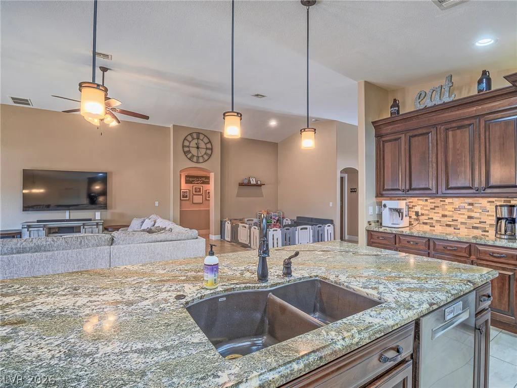 6608 Ruddock, North Las Vegas, NV 89084