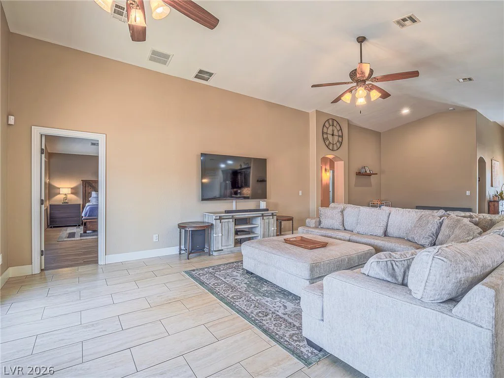 6608 Ruddock, North Las Vegas, NV 89084